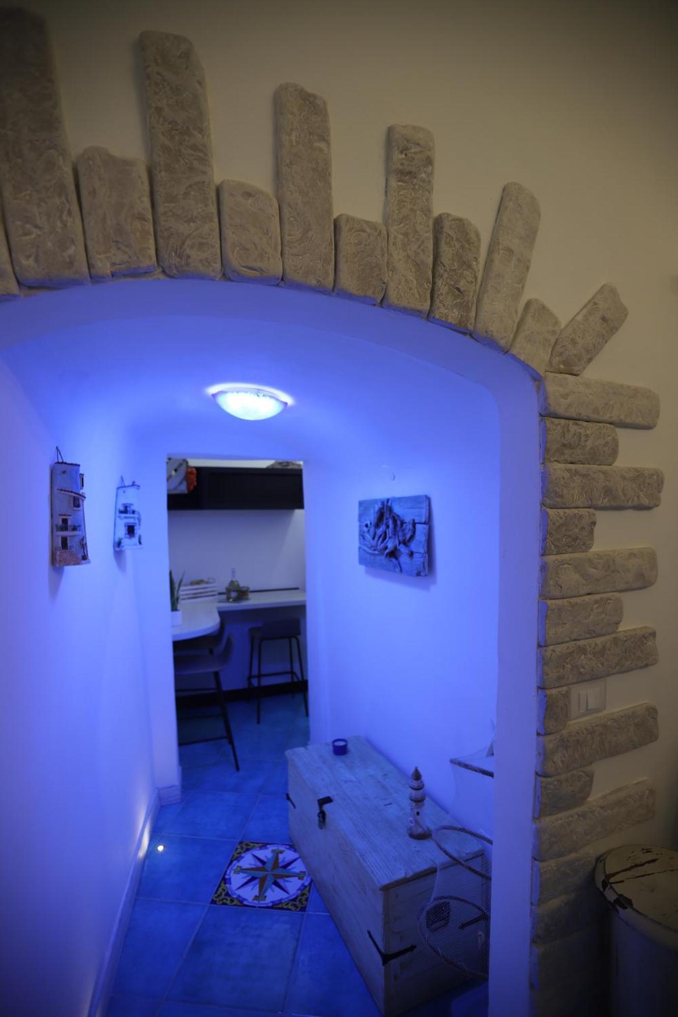 Piazzetta Petrone Apartments + Parking Vieste Exteriör bild